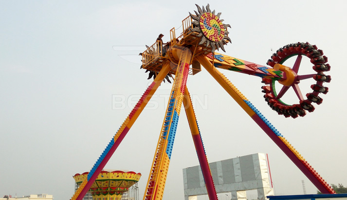 big pendulum ride for amusement parks